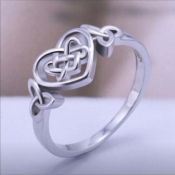 Sterling silver Celtic heart ♥️ ring - Picture 2 of 3